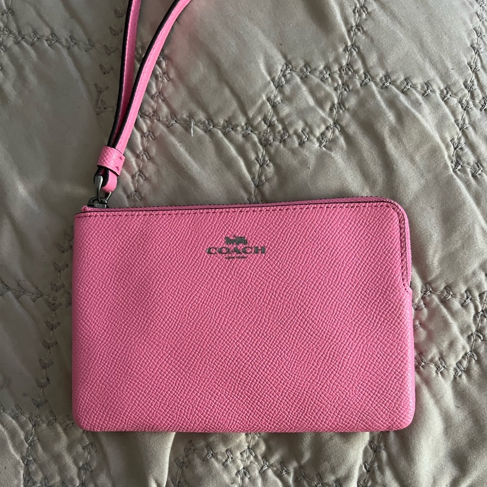 New Coach wristlet- never used